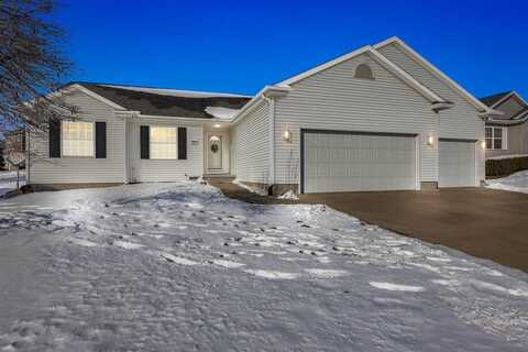 220 Onyx Ave, Marion, IA 52302