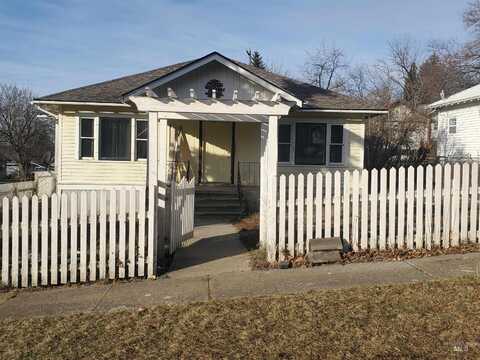 710 Maple Street, Potlatch, ID 83855