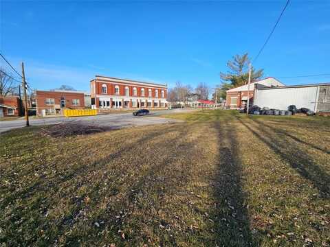 116 W Sanders Street, La Plata, MO 63549