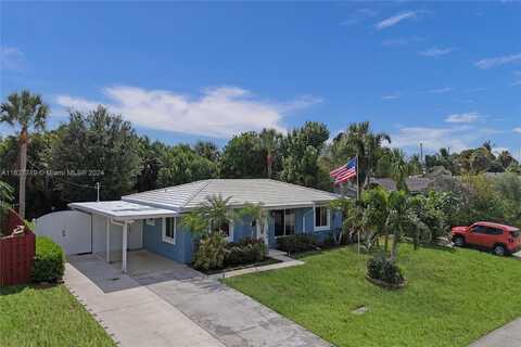 9858 Daisy Ave, Palm Beach Gardens, FL 33410