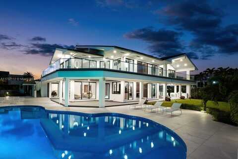 607 Palm Dr, Hallandale Beach, FL 33009