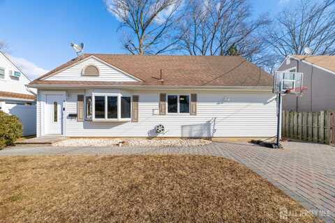 9 Ash Terrace, Sayreville, NJ 08859