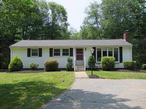 40 Rockland St, Easton, MA 02356
