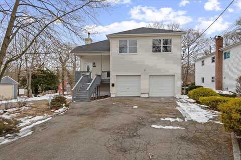 67 9th Avenue, Huntington Station, NY 11746