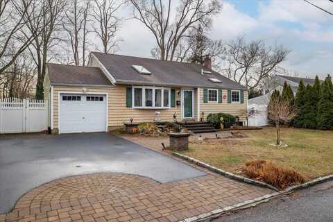 137 Foster Road, Lake Ronkonkoma, NY 11779