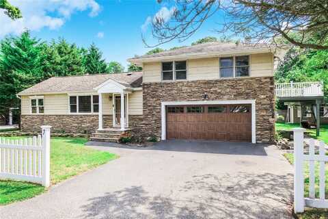 7 Bay Lane, Brookhaven, NY 11719