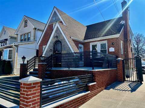 218-12 118th Avenue, Cambria Heights, NY 11411