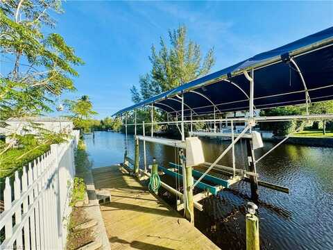 1486 13th, NAPLES, FL 34102