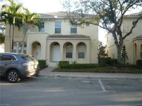 6210 Towncenter, NAPLES, FL 34119