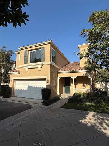 14 Del Ventura, Irvine, CA 92606