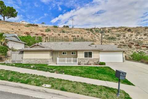 19511 Aldbury Street, Canyon Country, CA 91351