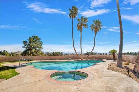 19459 Shasta Road, Apple Valley, CA 92307