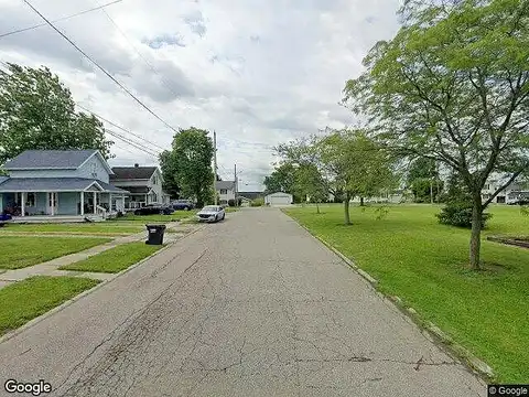 W Park Dr, Shelby, OH 44875