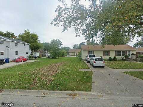 Glenn Dr, North Chicago, IL 60064