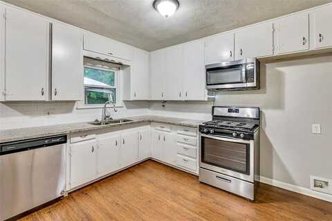 Sabelle, HALTOM CITY, TX 76117