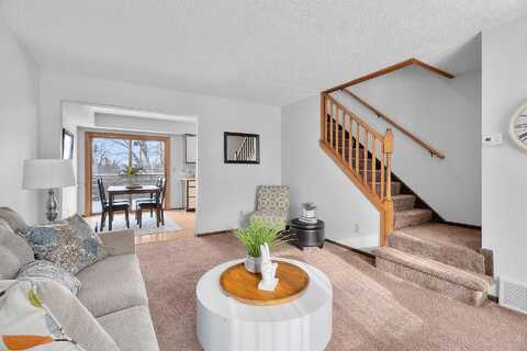 Oakdale, MINNEAPOLIS, MN 55422