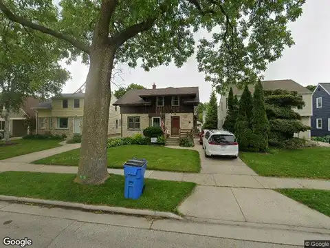 Lydell, MILWAUKEE, WI 53217