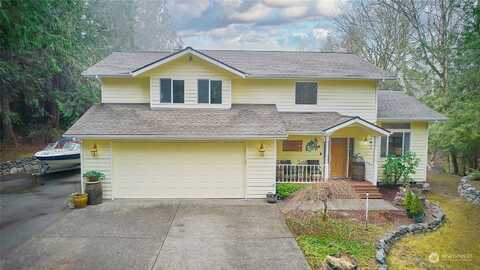 Nika, SILVERDALE, WA 98383