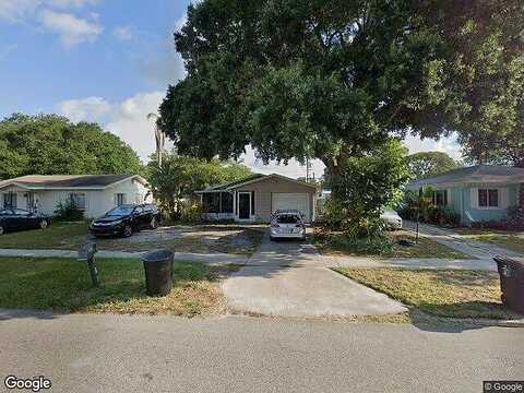 15Th, GULFPORT, FL 33707