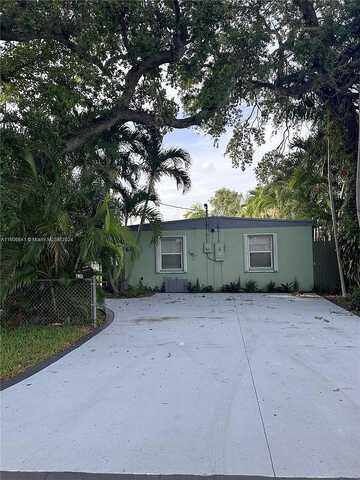 1St, HALLANDALE BEACH, FL 33009