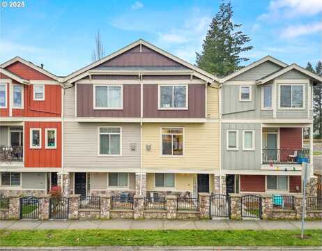 Noelle, BEAVERTON, OR 97006