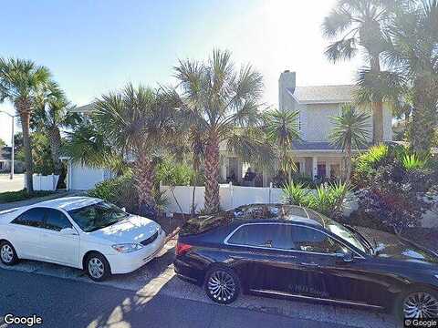 Lora, NEPTUNE BEACH, FL 32266