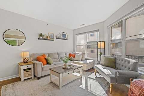 Farwell, MILWAUKEE, WI 53202
