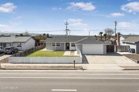 4022 Constellation Road, Lompoc, CA 93436