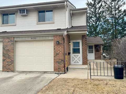 Greenridge, MILWAUKEE, WI 53220
