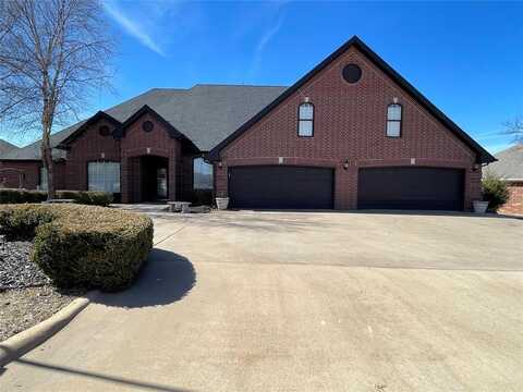 2210 Lakewood Drive, Chickasha, OK 73018