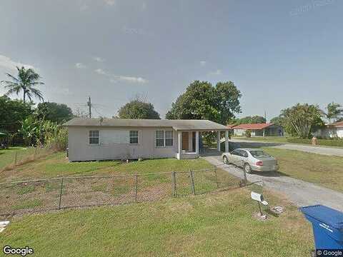 Avenue G, BELLE GLADE, FL 33430