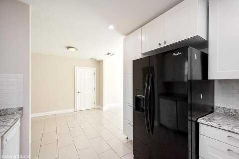 9Th, SAINT PETERSBURG, FL 33710