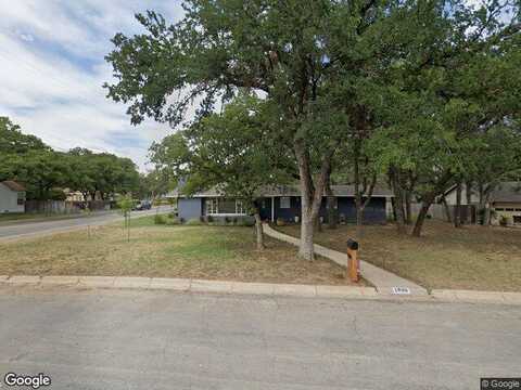 12Th, BROWNWOOD, TX 76801