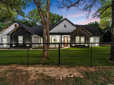 1767 J E Woody Road, Springtown, TX 76082