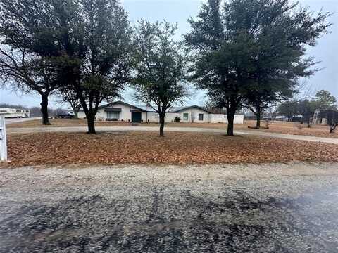 306 Wade Street, Olney, TX 76374