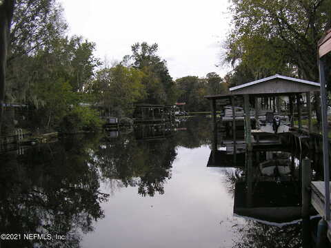 Smith, SATSUMA, FL 32189