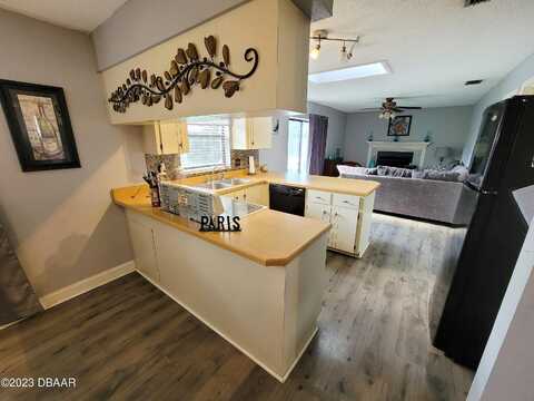 Avon, PORT ORANGE, FL 32127