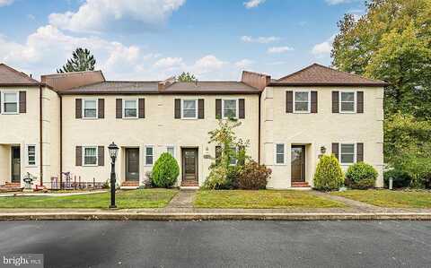 Hollyview, WEST CHESTER, PA 19380