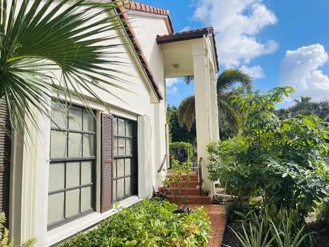 Lucerne Park, GREENACRES, FL 33467