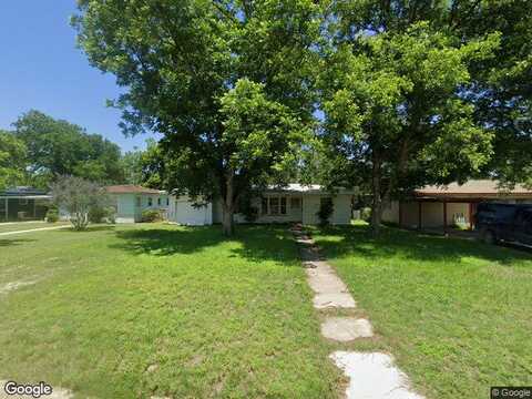 4Th, BROWNWOOD, TX 76801