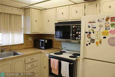 Sunrise Lakes, SUNRISE, FL 33322