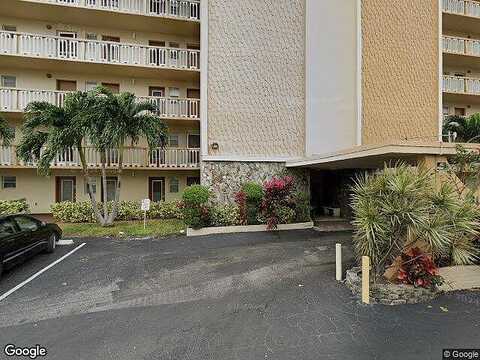 14Th, HALLANDALE BEACH, FL 33009
