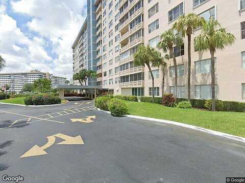 Hillcrest Dr, Hollywood, FL 33021