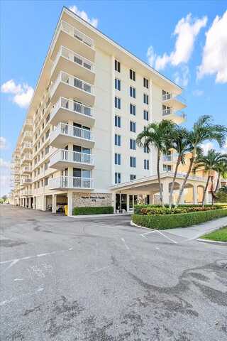 Ocean Ave, Palm Beach Shores, FL 33404