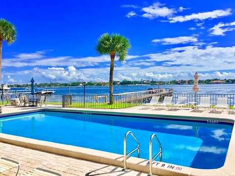 S Lake Dr, Lantana, FL 33462