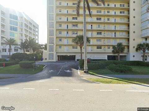Ocean, HIGHLAND BEACH, FL 33487