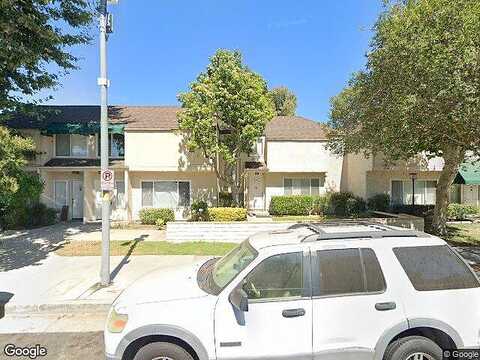 Etiwanda Ave, Tarzana, CA 91356