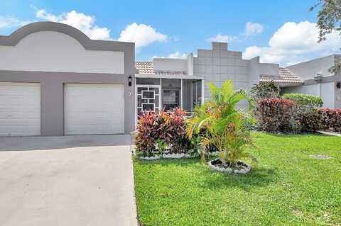 Stewart Cir, Boca Raton, FL 33496