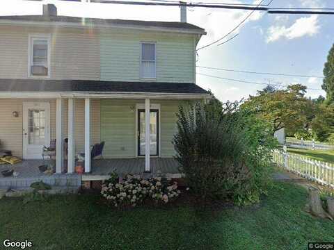 W High St, Maytown, PA 17550