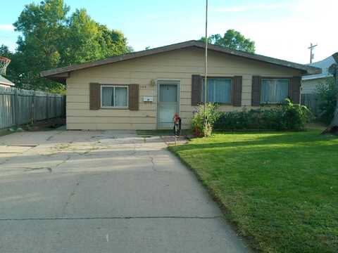 304 E 2nd St, Hershey, NE 69143